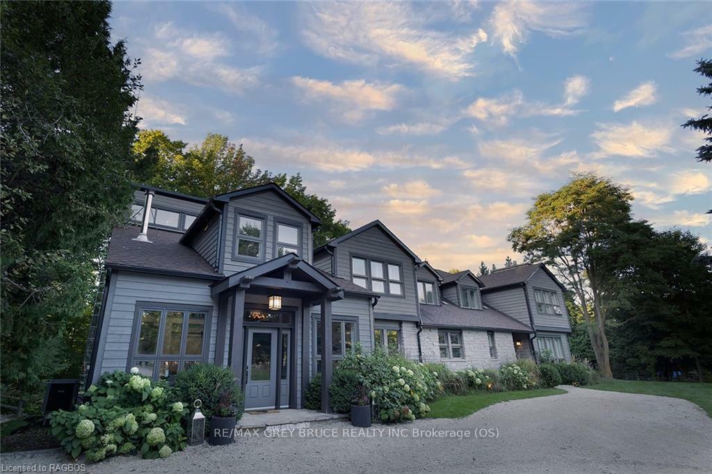 Property Photo: 3476 Garden Of Eden Road ON L0M 1G0
