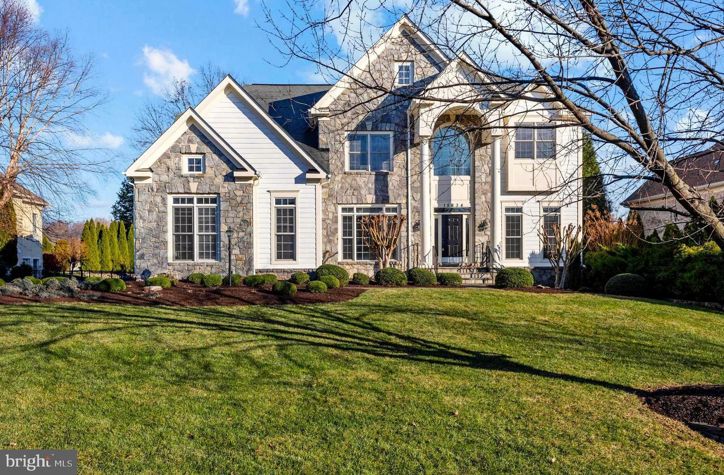 Property Photo:  15834 Spyglass Hill Loop  VA 20155 