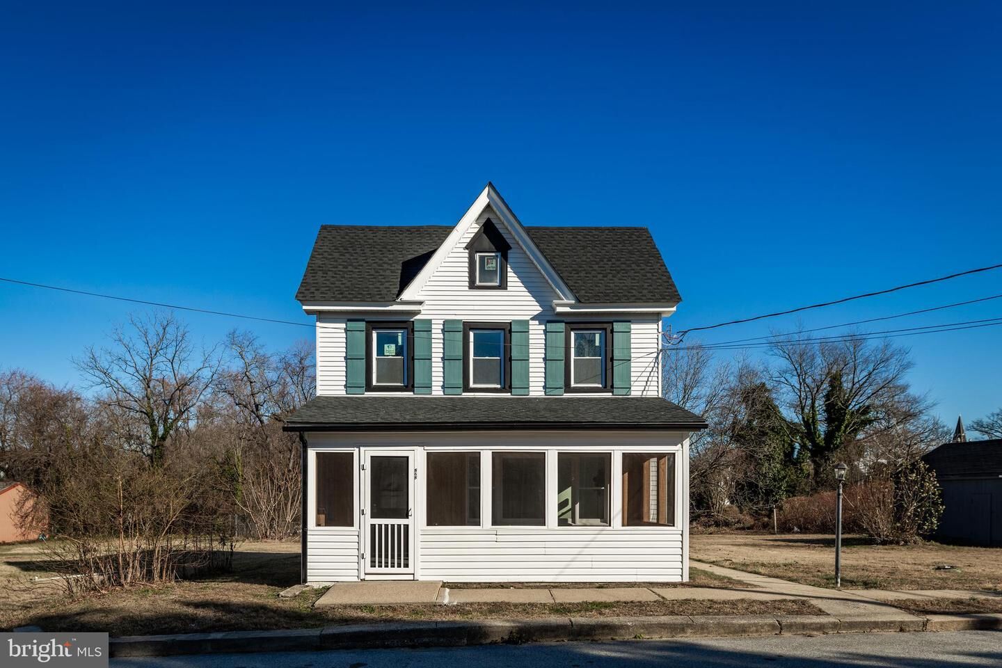 Property Photo: 565 Walnut Street DE 19734
