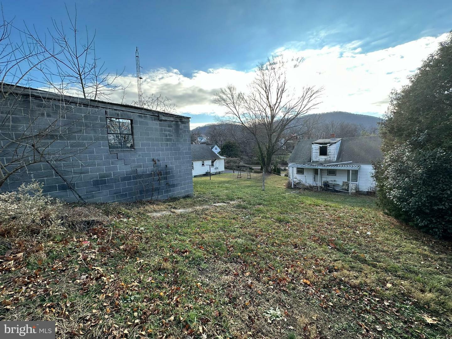 Property Photo:  13507 McMullen Highway SW  MD 21502 