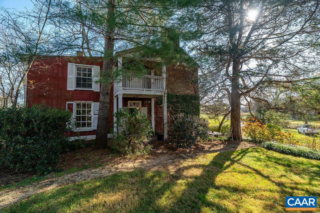 Property Photo: 4679 Jeffersonton Rd VA 22724