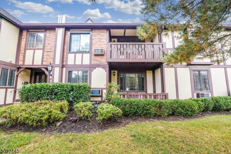 Property Photo: 6 Avon Ct NJ 07928