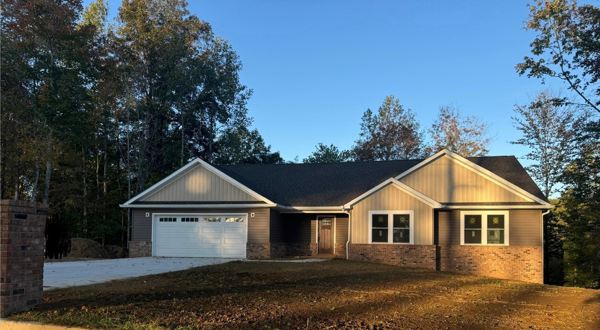 Property Photo: 110 Falls Creek Way Way KY 42501