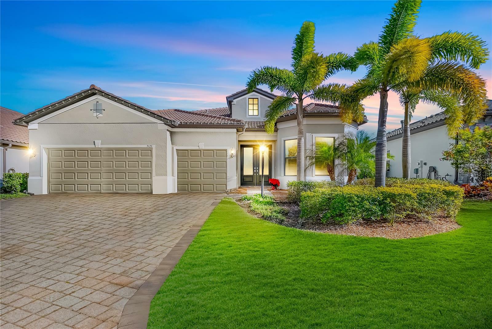 Property Photo: 7125 Gradford Court FL 34202