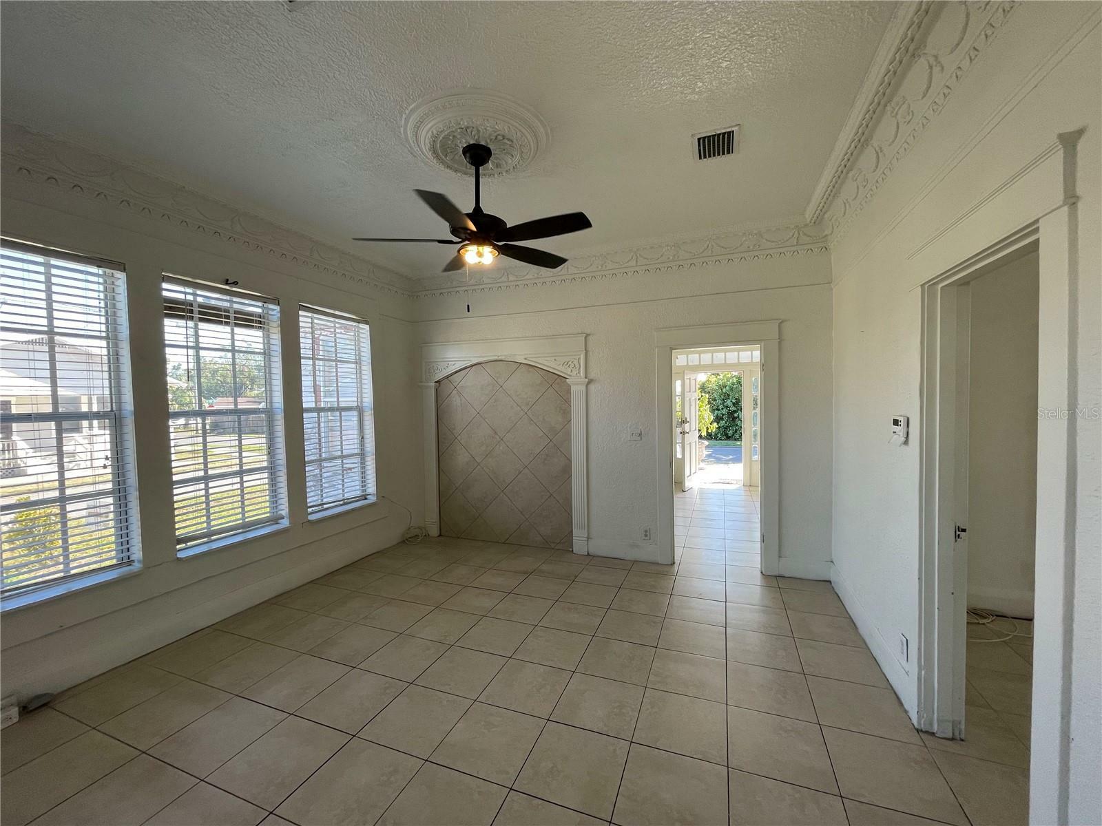 Property Photo:  2418 E 9th Avenue  FL 33605 