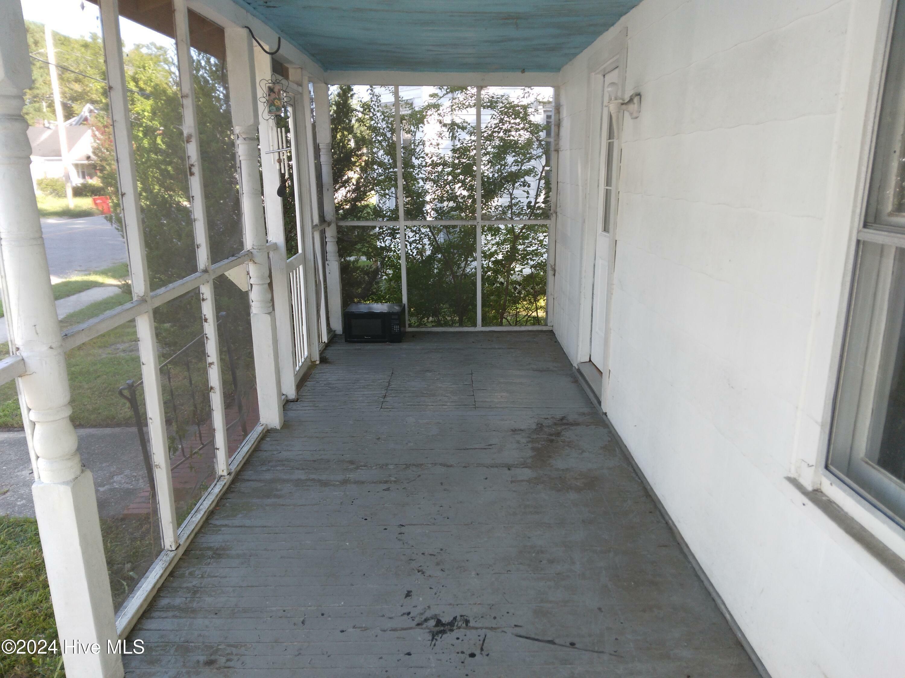 Property Photo:  217 E Broad Street  NC 27909 