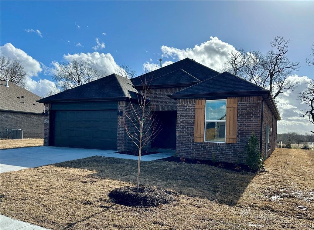 Property Photo:  240 N Yona Lane  AR 72730 