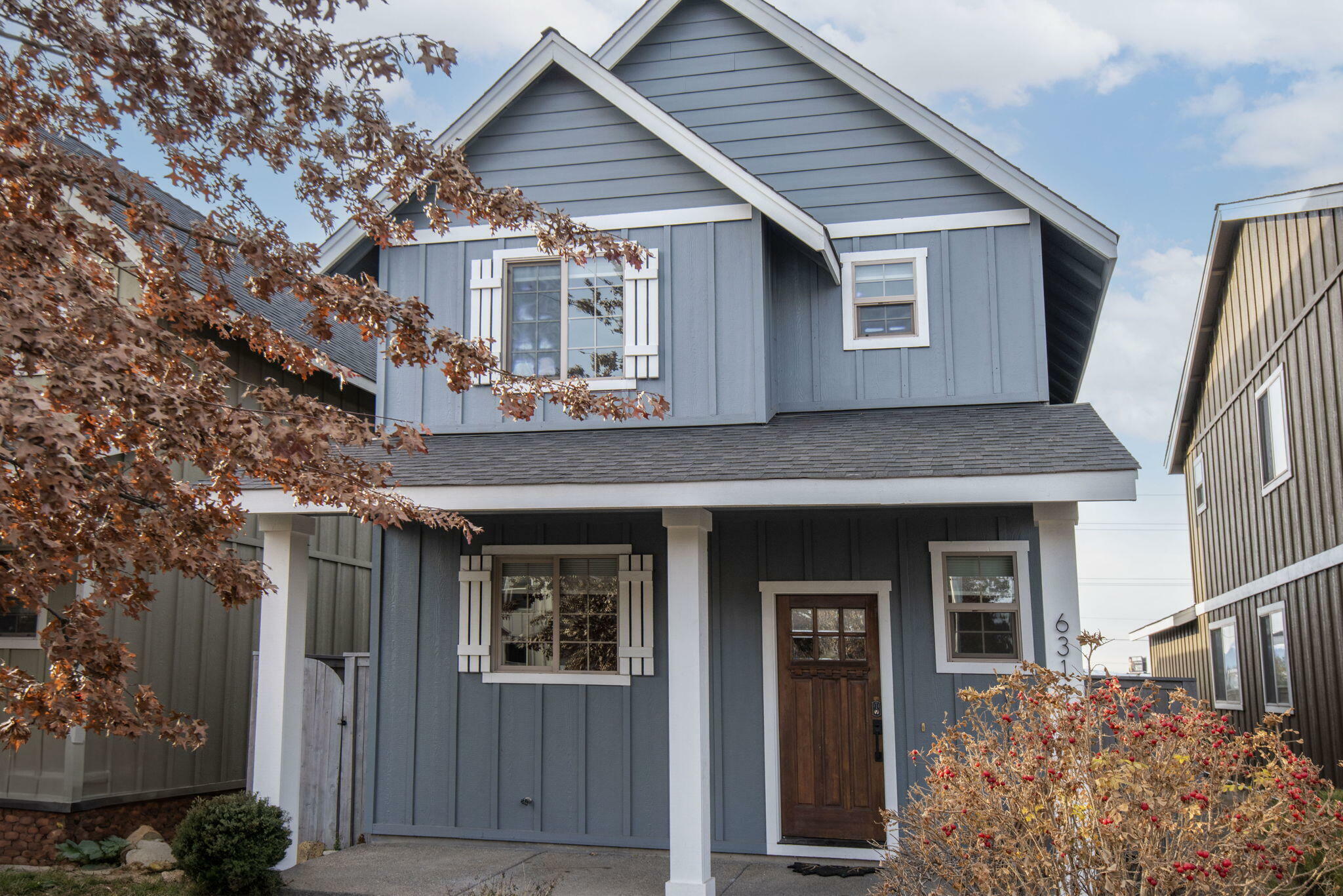 Property Photo: 63117 De Haviland Court OR 97701