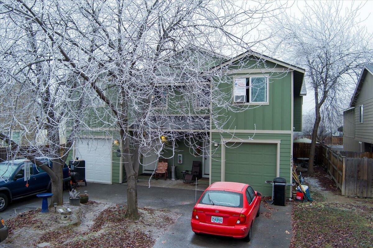 Property Photo:  2960 SW Juniper Avenue  OR 97756 