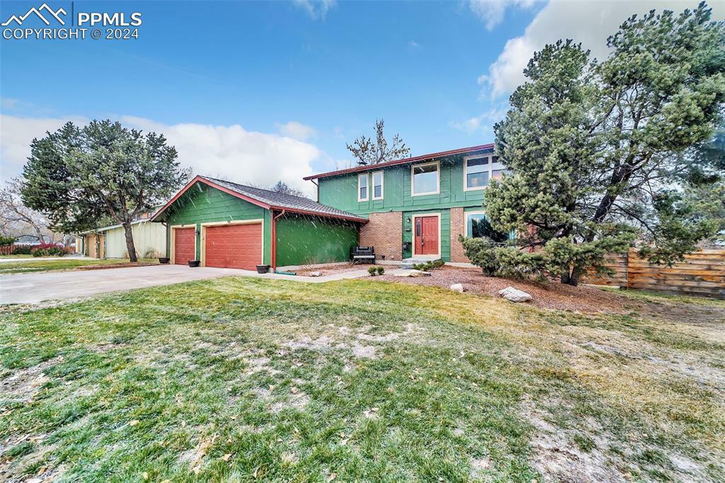 Property Photo:  324 W Cheyenne Mountain Boulevard  CO 80906 