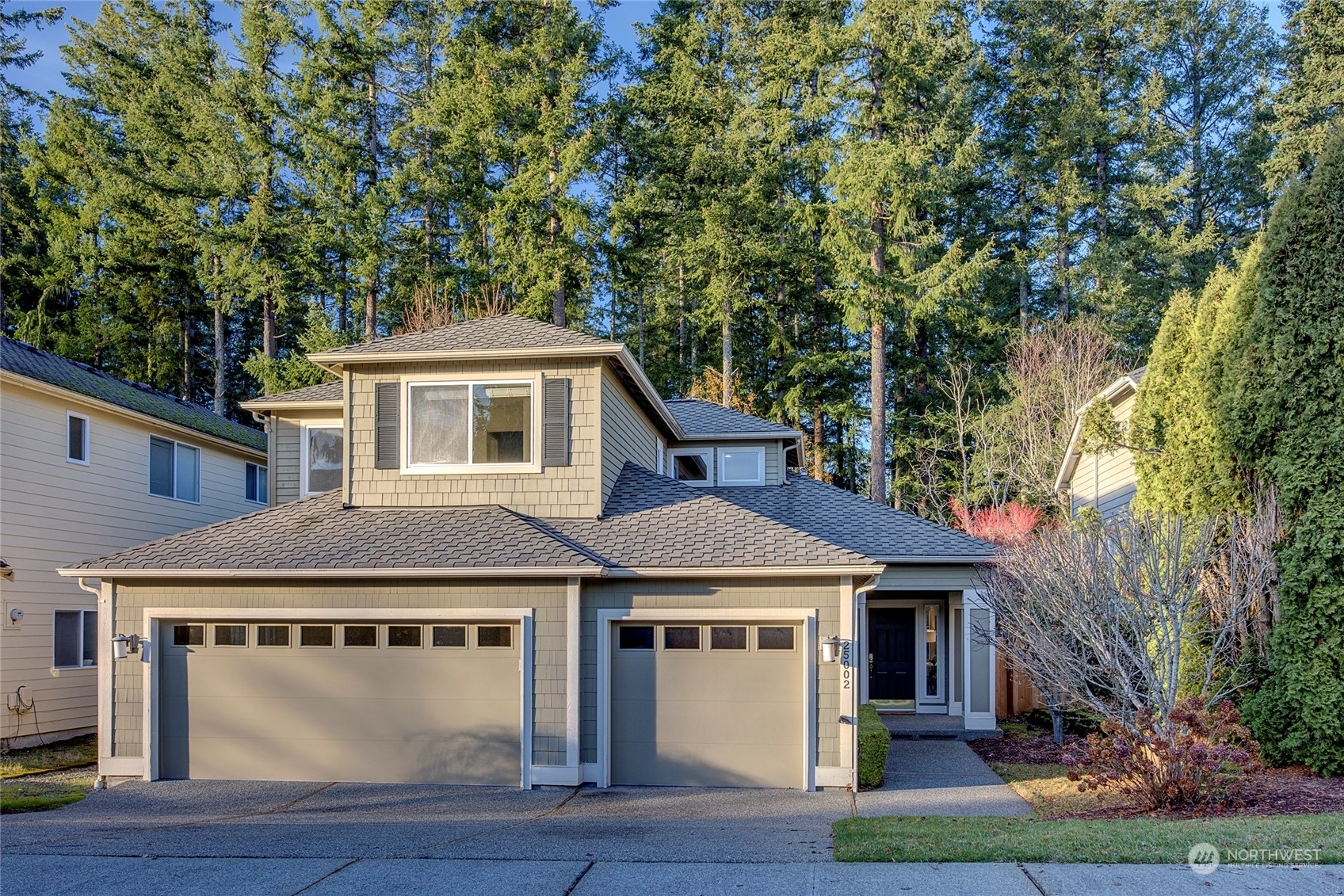 Property Photo:  25002 SE 40th Drive  WA 98029 