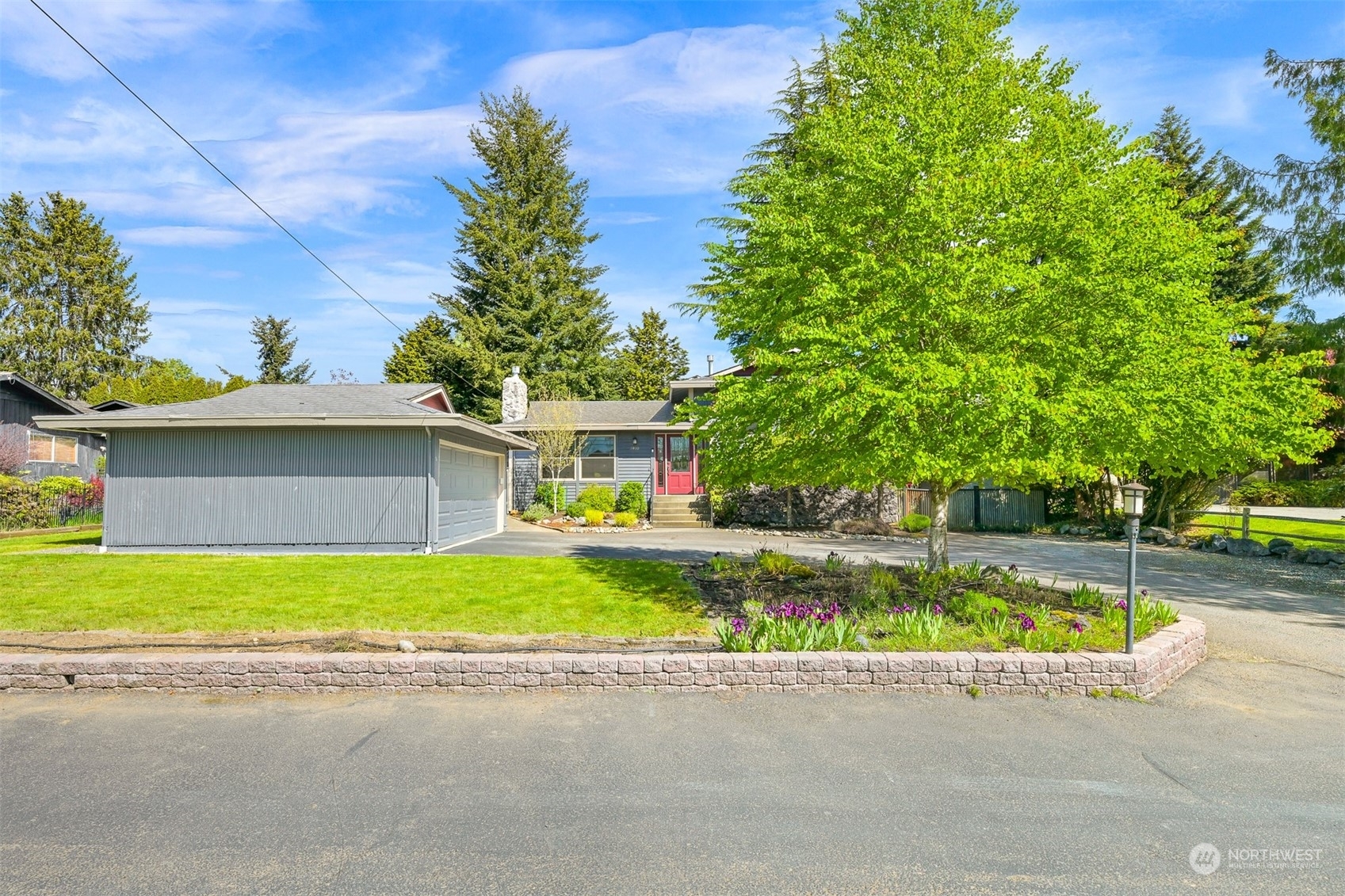 Property Photo:  2400  View Ridge Drive  WA 98229 