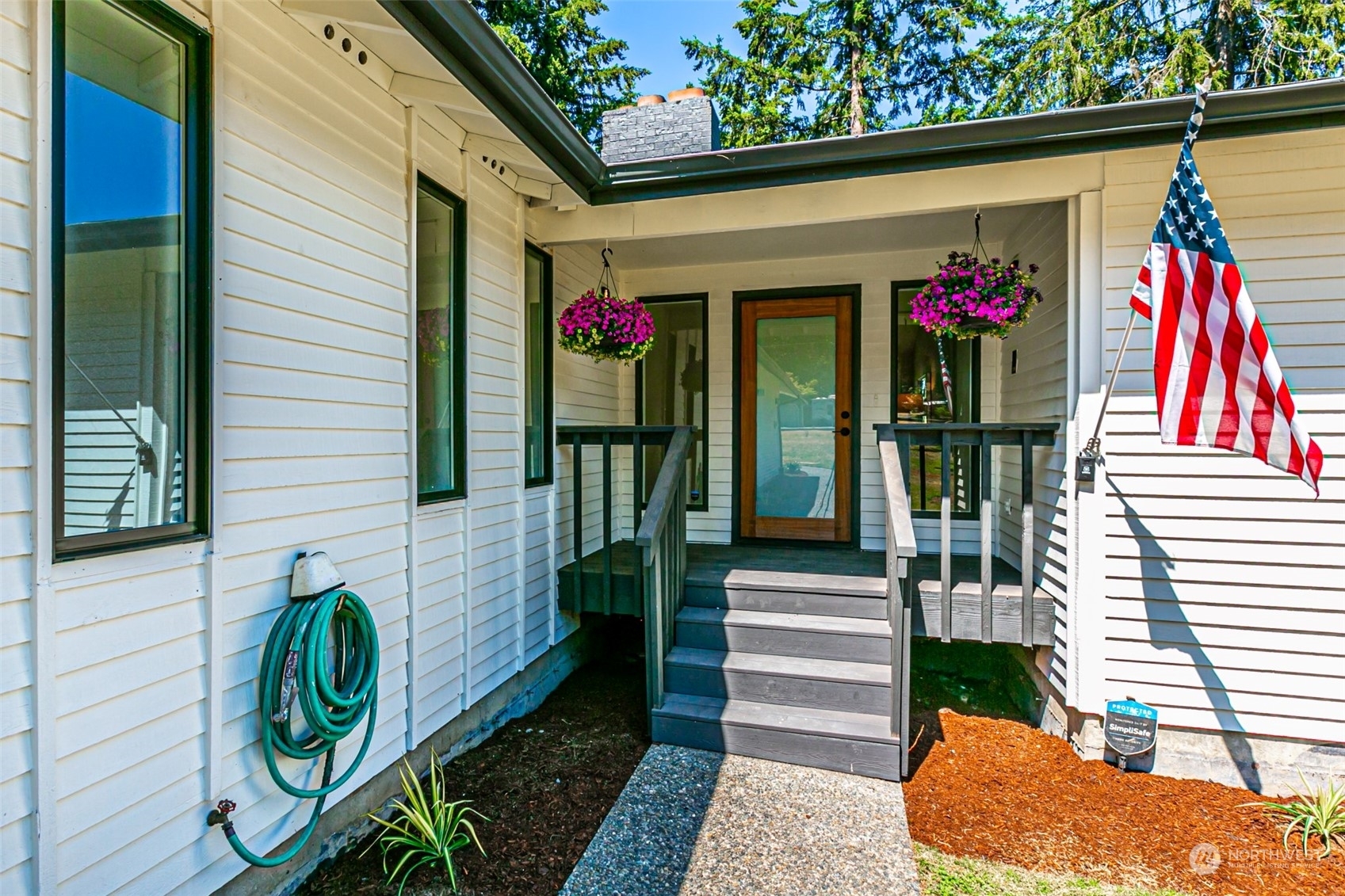 Property Photo:  3521  Lakeridge Drive E  WA 98391 