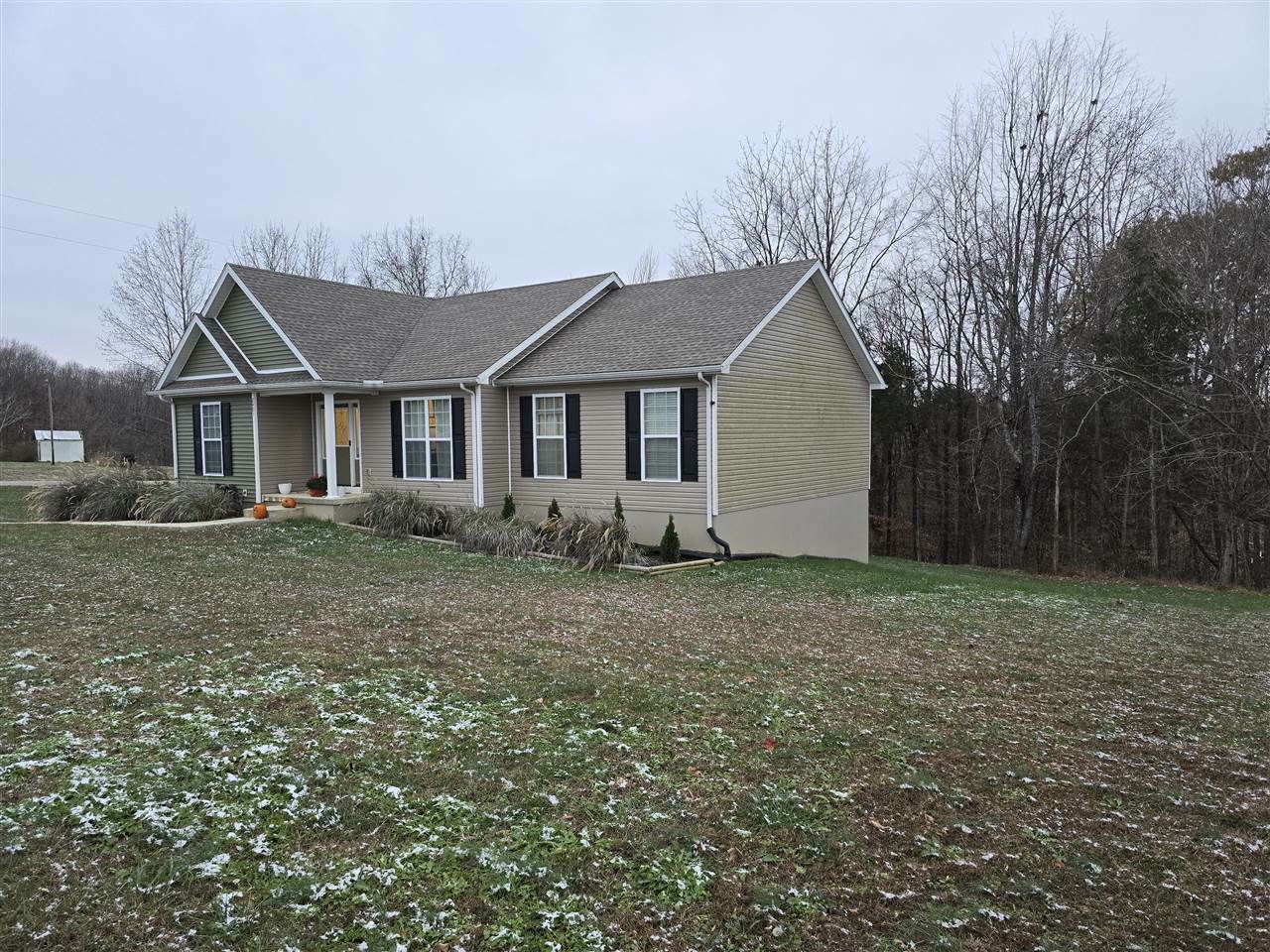 Property Photo:  2401 Rocky Hill Road  KY 42141 