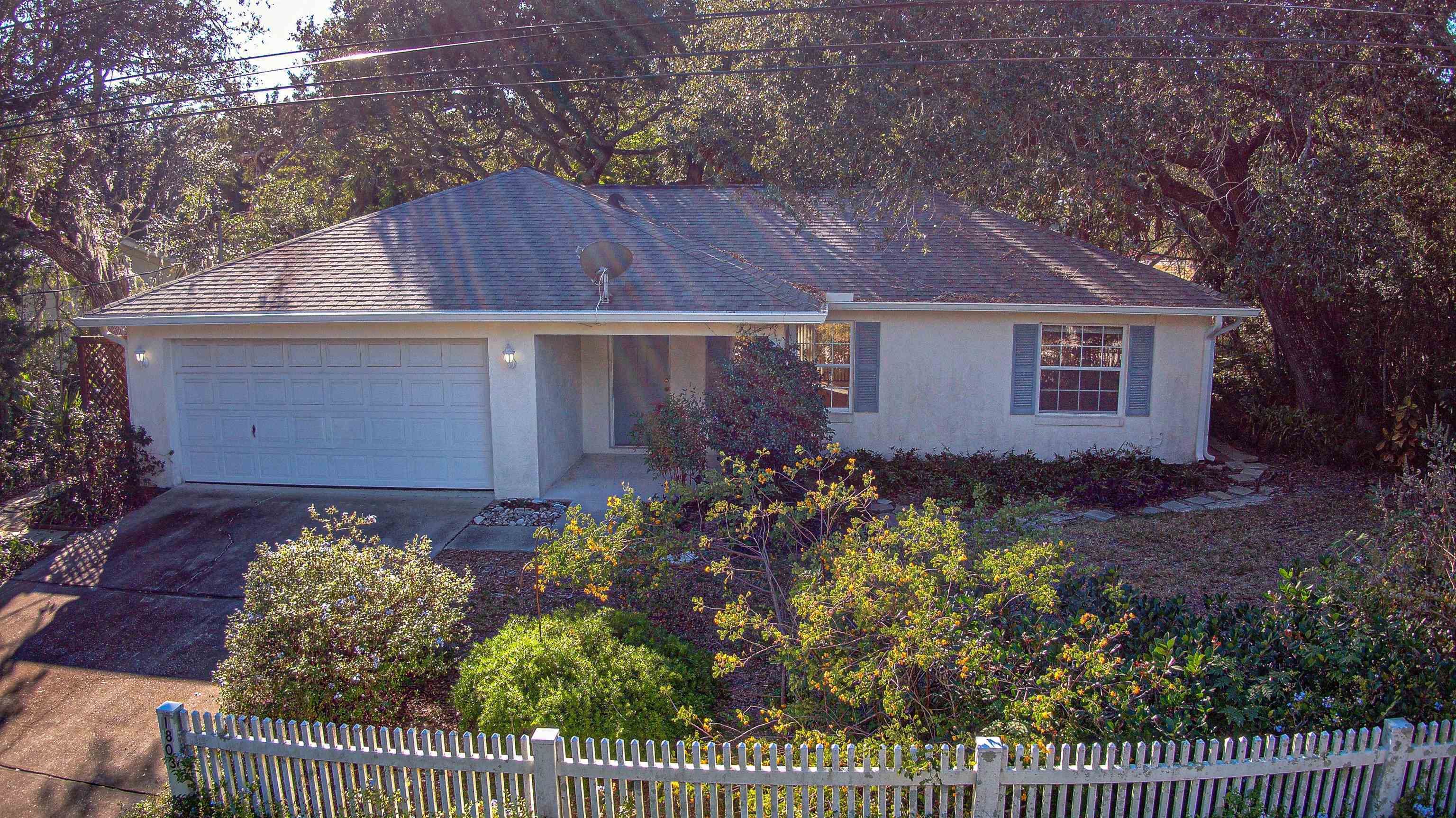 Property Photo:  1803 Old Beach Rd  FL 32080 