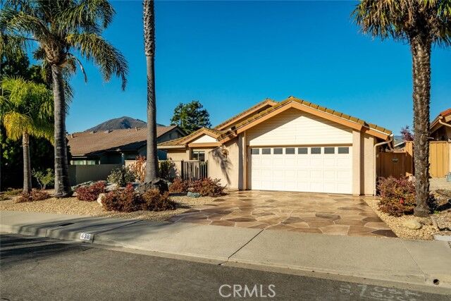 Property Photo:  438 Woodbridge Street  CA 93401 