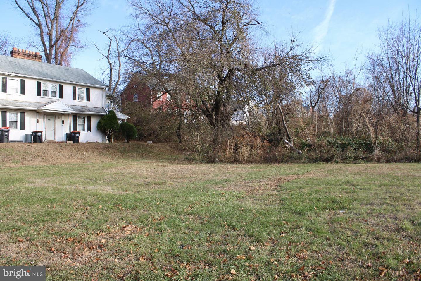 Property Photo:  907 Meadow Lane 913  PA 19013 