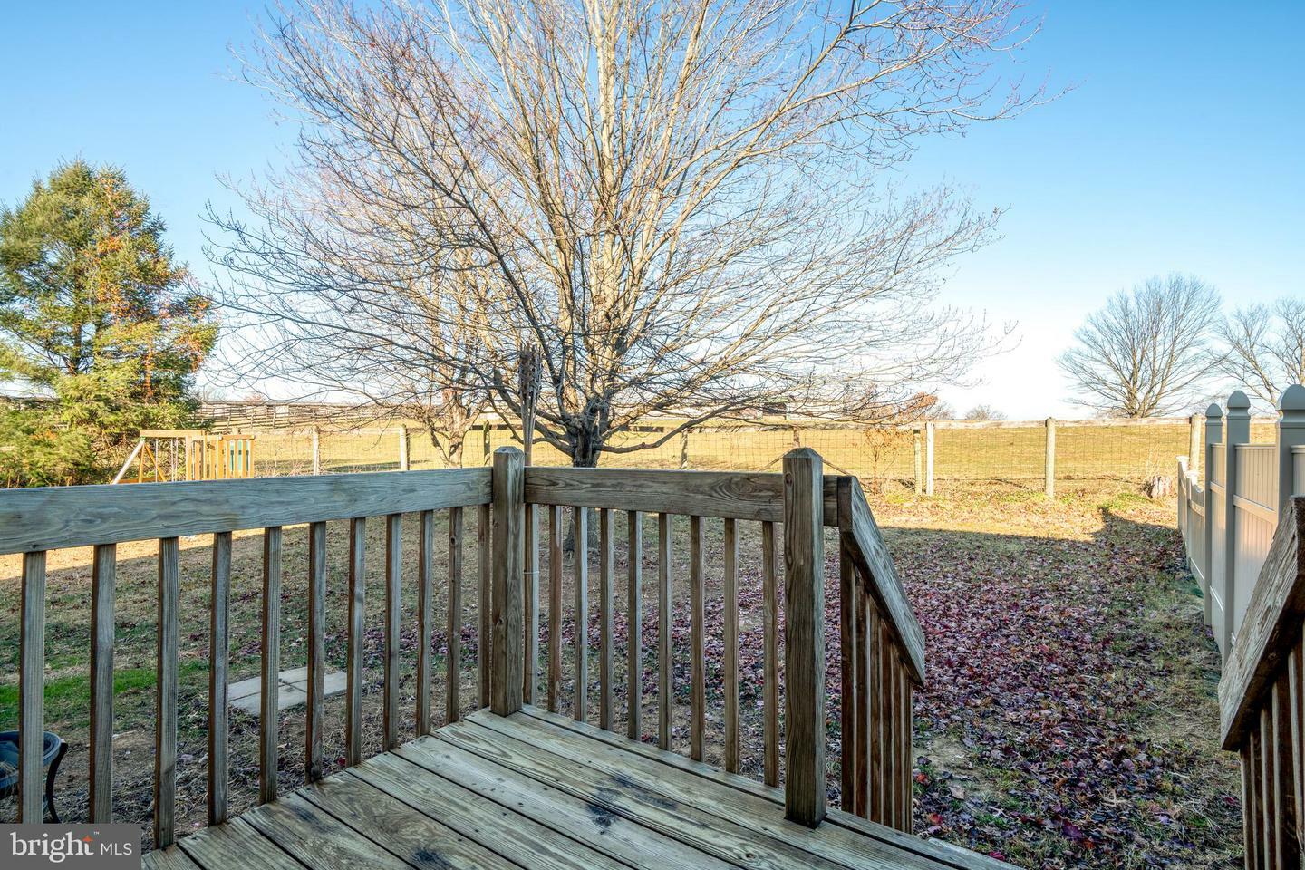 Property Photo:  39 Derby Lane  PA 17603 