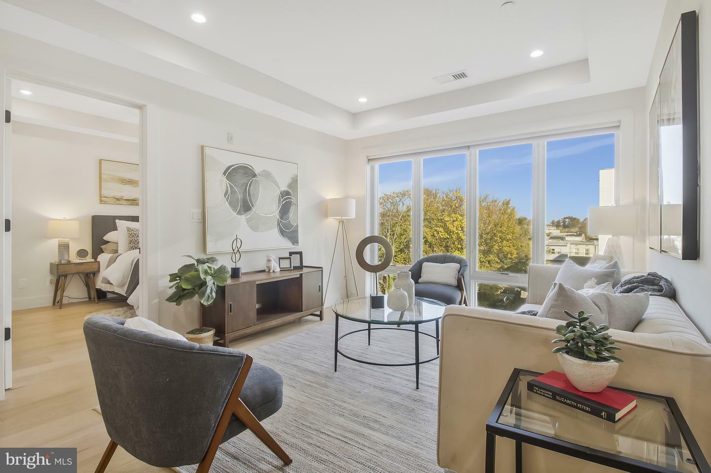 Property Photo:  1654 K Street NE 8  DC 20002 