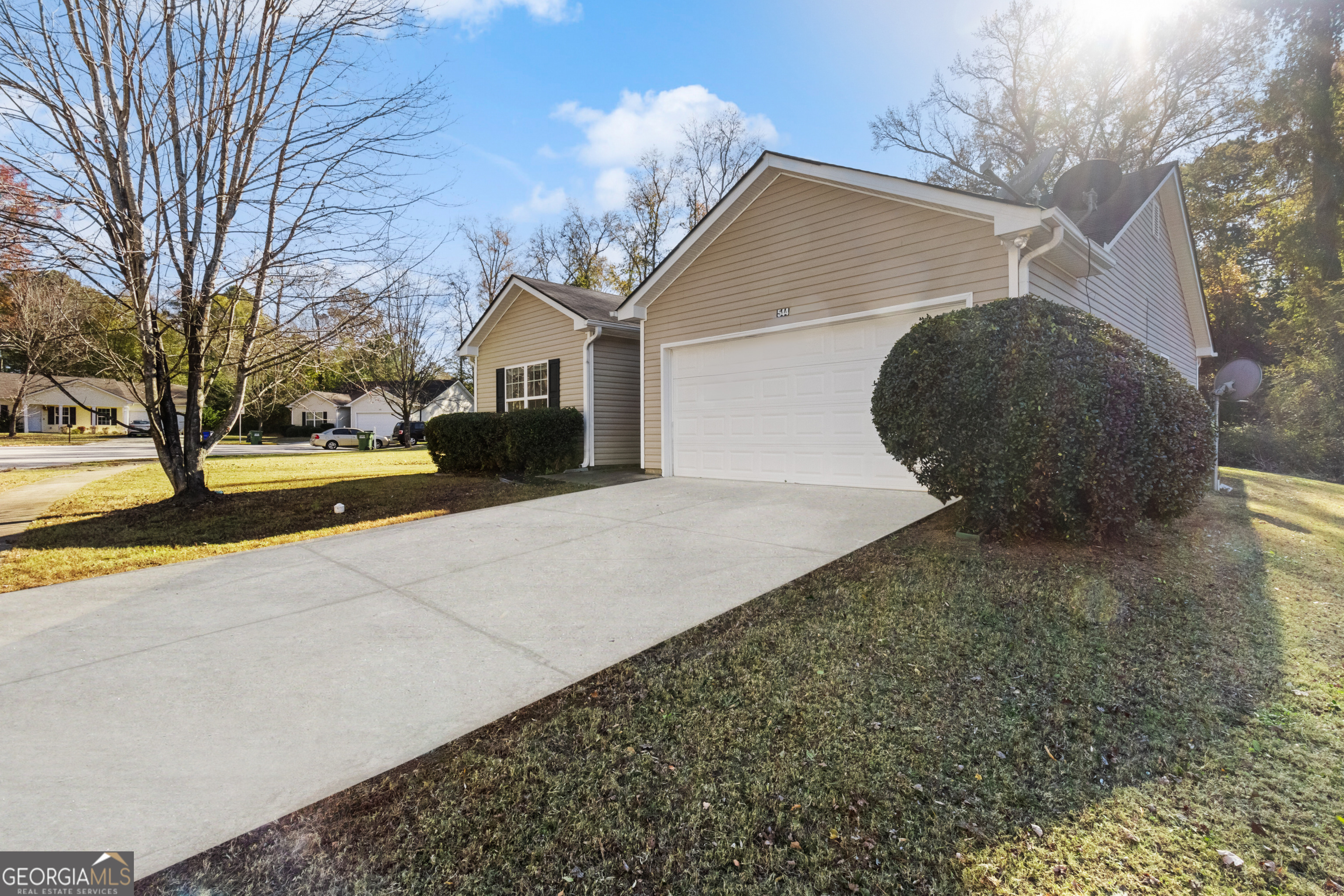 Property Photo:  544 Bridgeport Place  GA 30655 