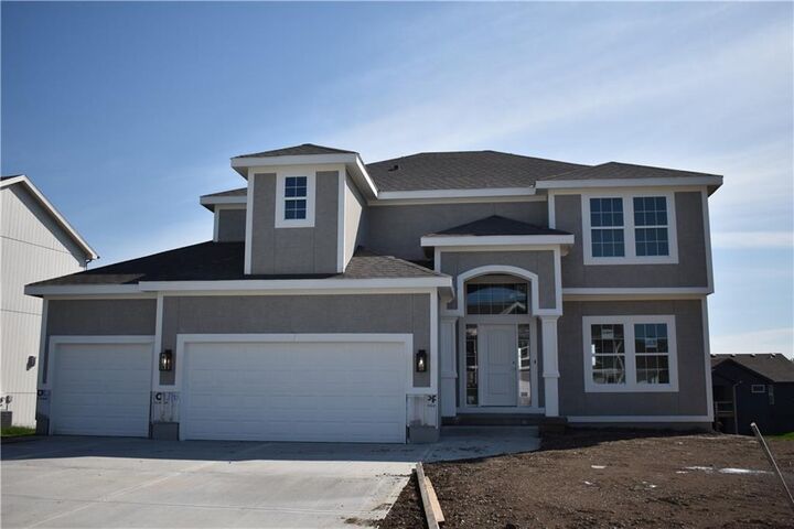 11807 N Bellaire Avenue  Kansas City MO 64156 photo