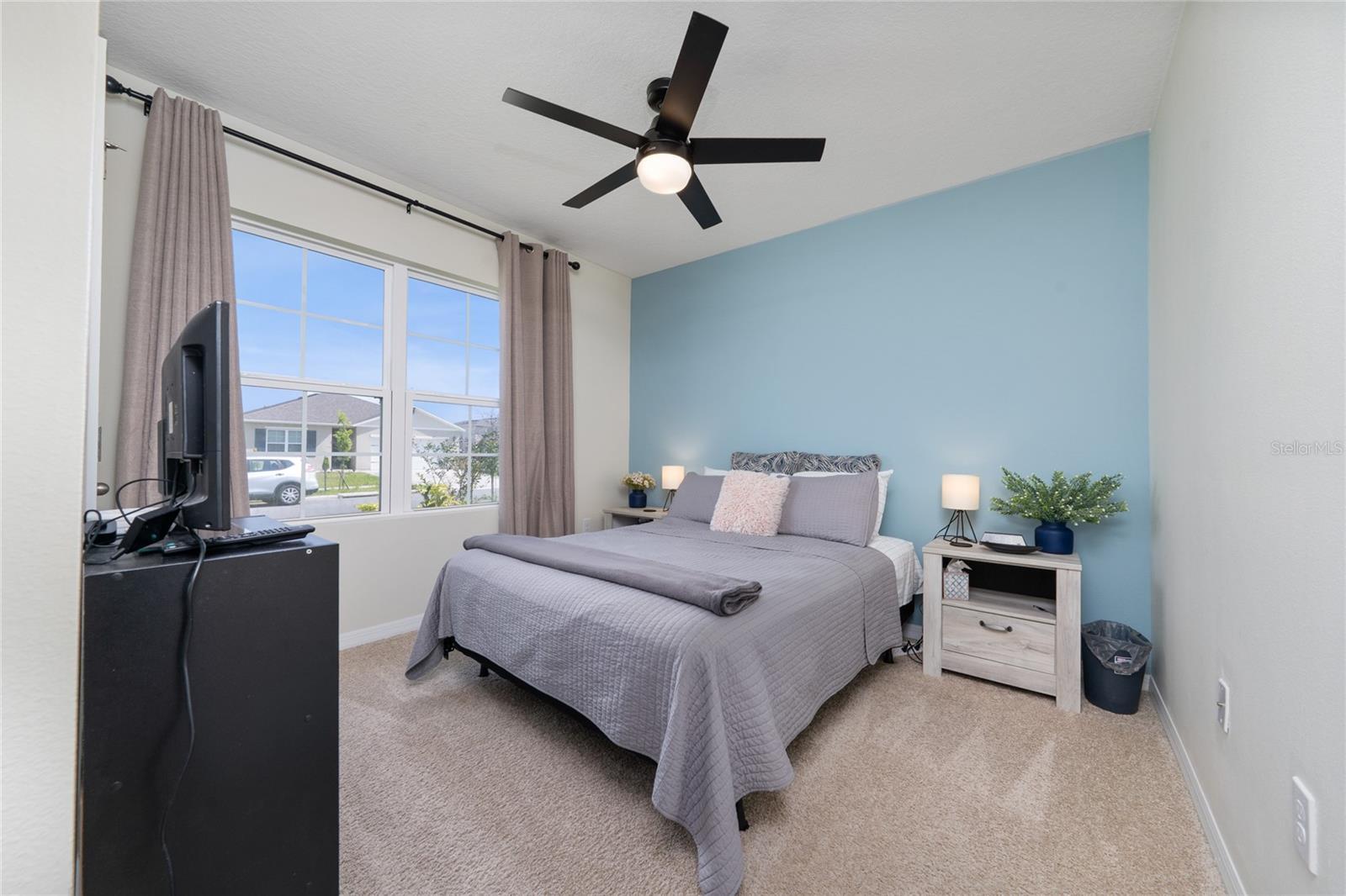 Property Photo: 1687 Park Side Avenue FL 34744