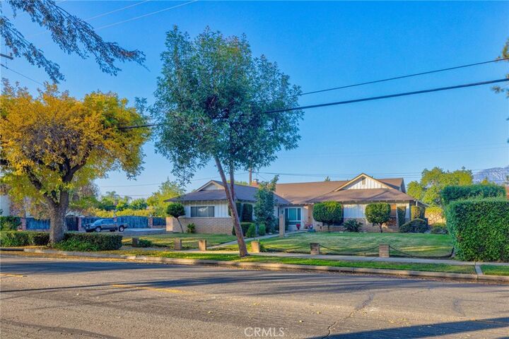 Property Photo:  334 W 6th Street  CA 91762 