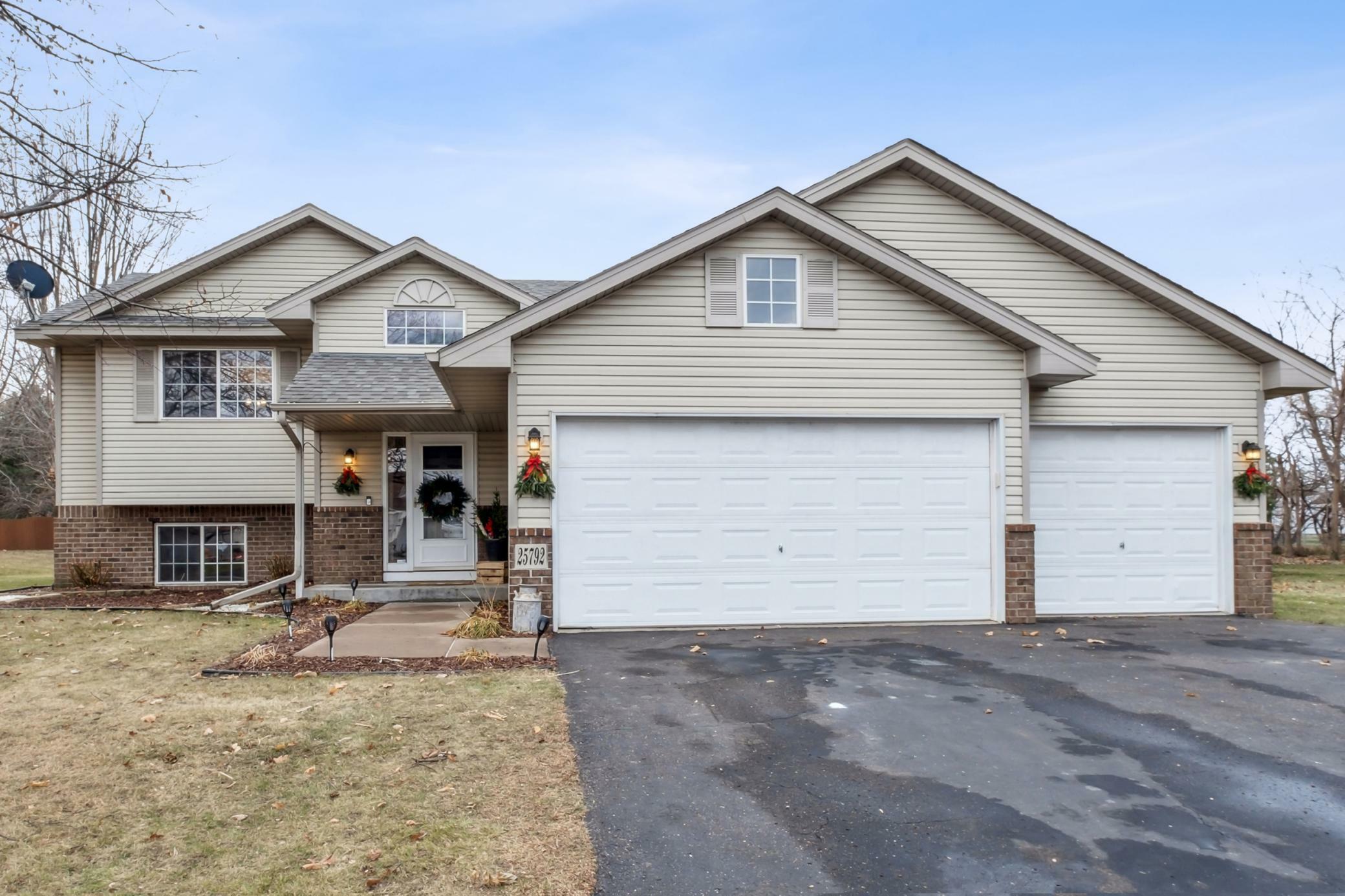 Property Photo:  25792 Freeport Avenue  MN 55092 