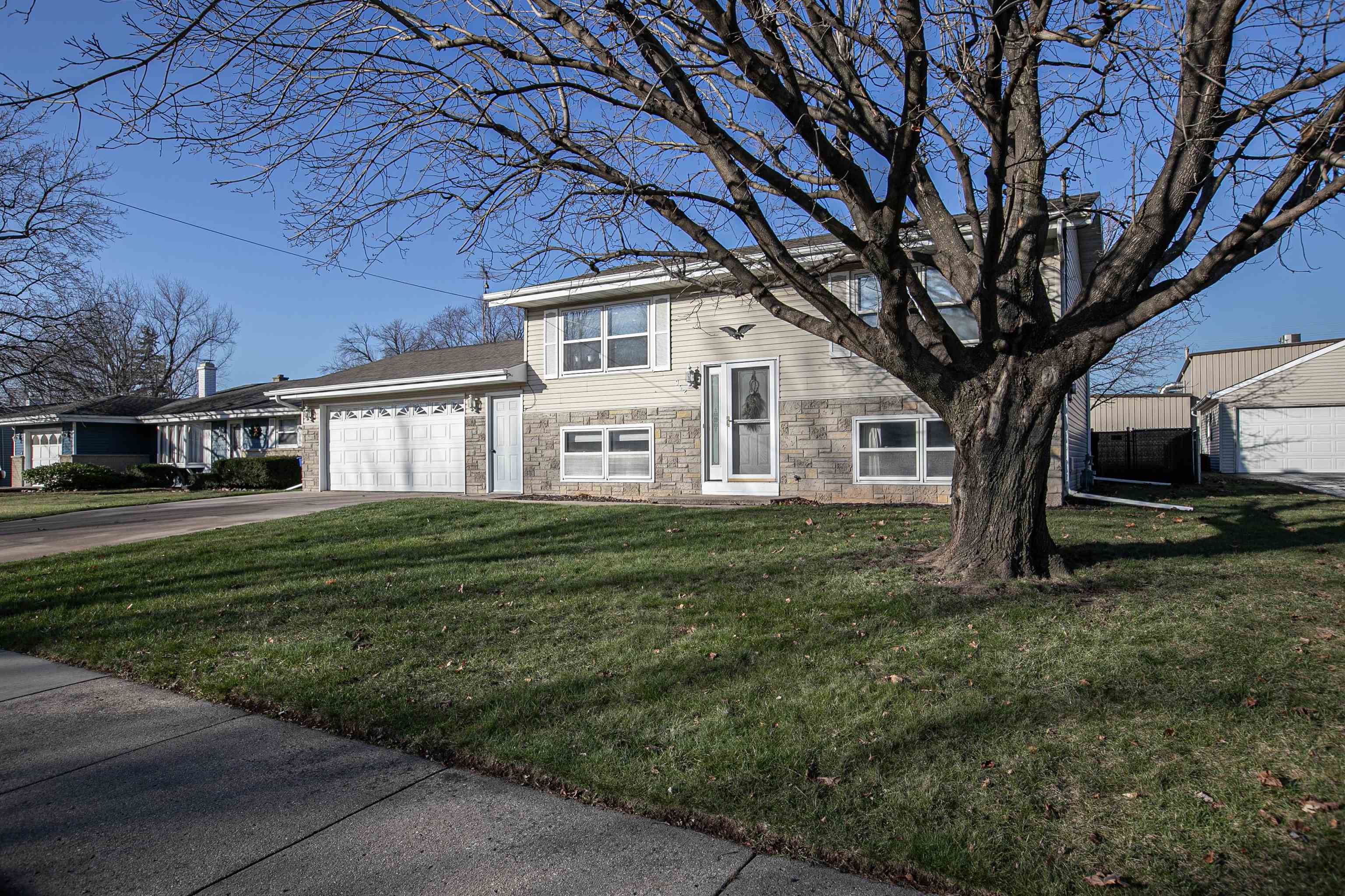 Property Photo:  952 London Street  WI 54952 