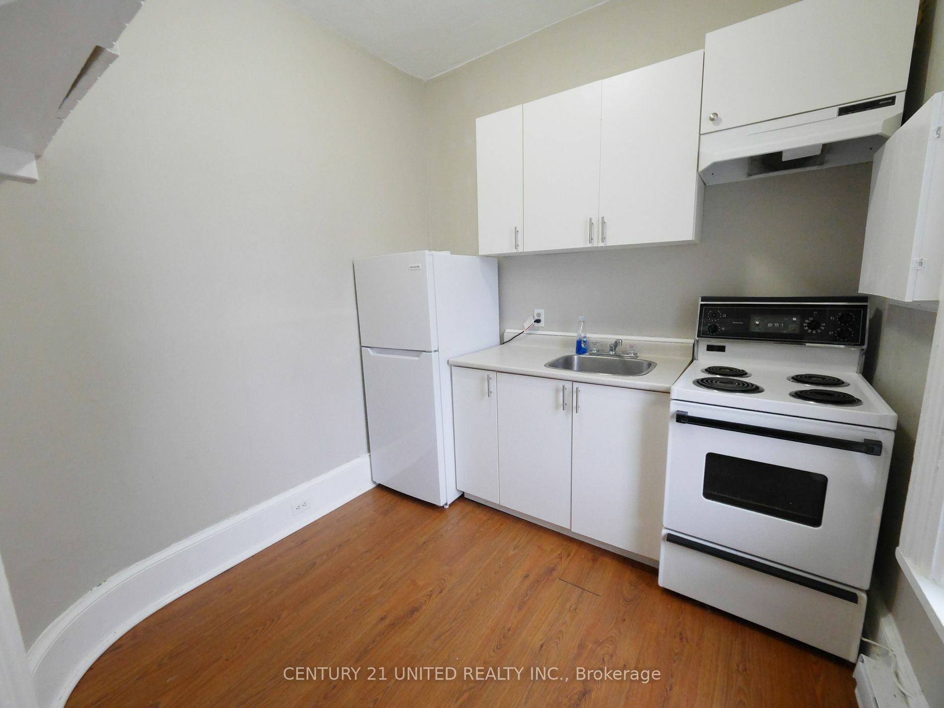 Property Photo:  373A Queen St  ON K9H 3J7 