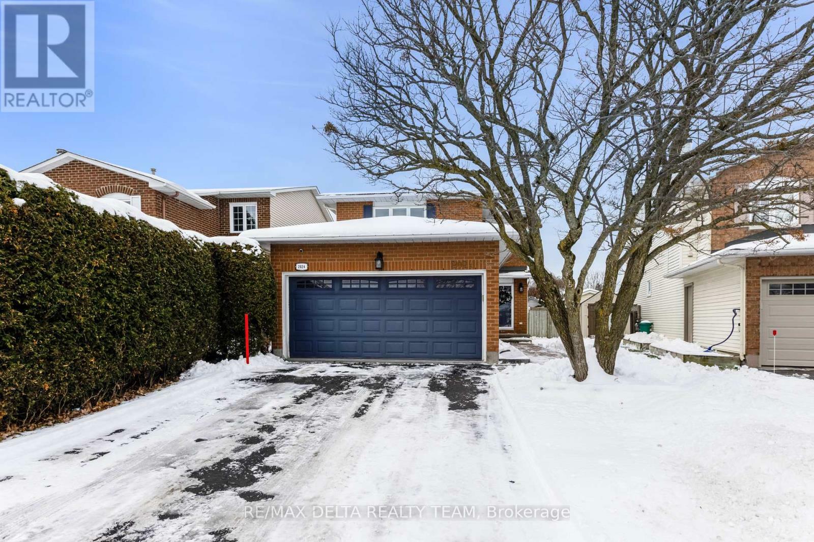 2024 Legrand Crescent East  Ottawa ON K1E 3P8 photo