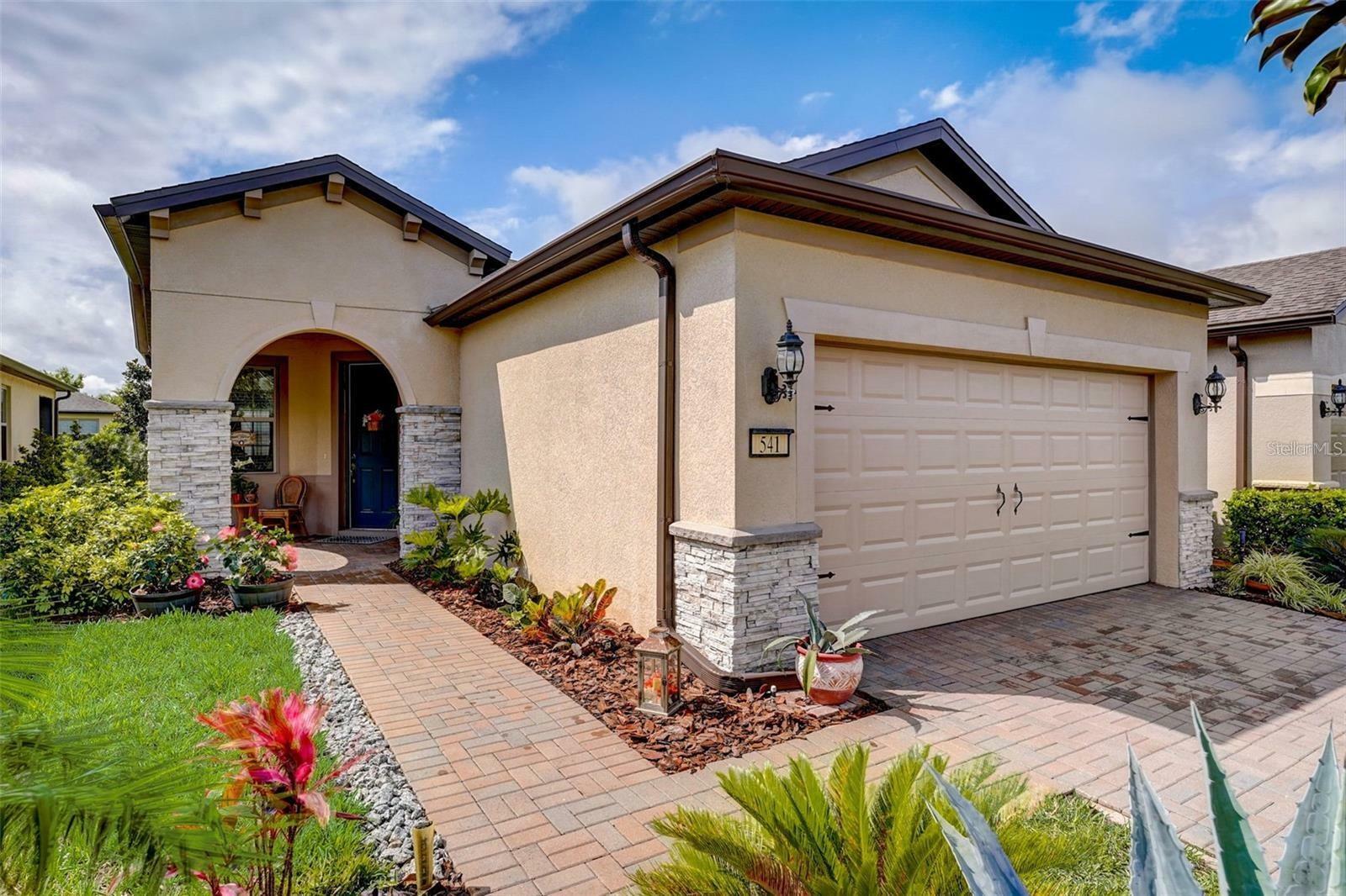 Property Photo:  541 Cantabria Drive  FL 33837 