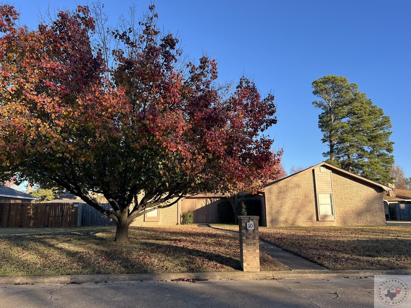 Property Photo:  10 Meadowview Drive  AR 71854 
