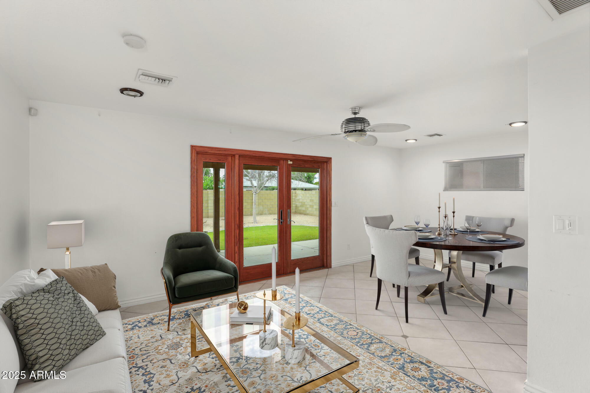 Property Photo: 517 W 17th Street AZ 85281