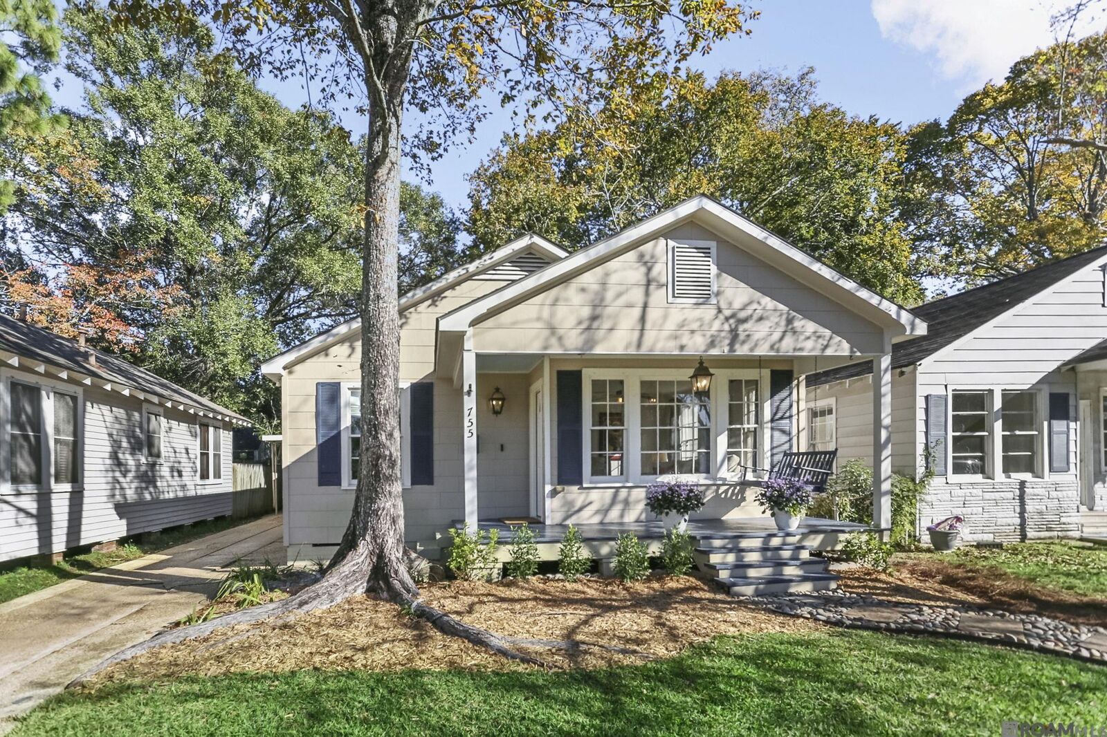 Property Photo: 755 Richland Ave LA 70806
