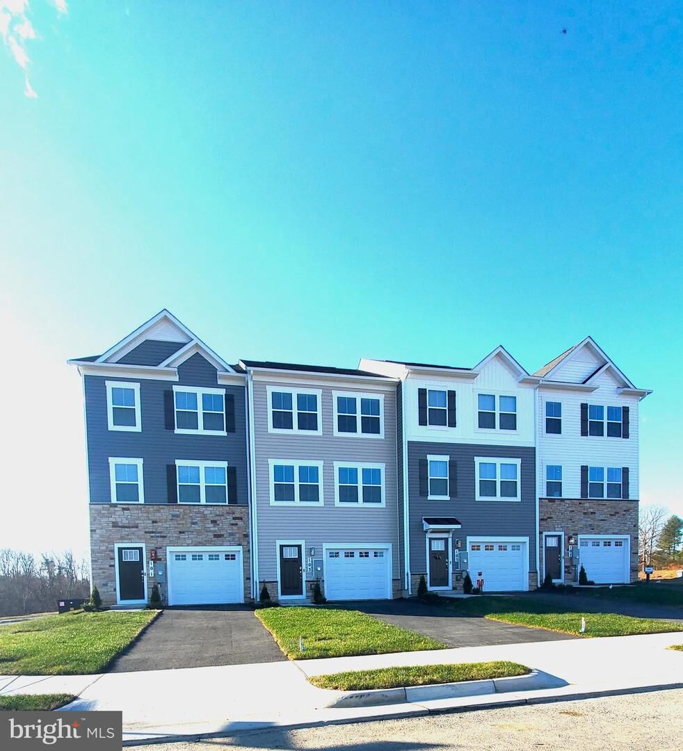 Property Photo:  103 Lakota St  VA 22602 