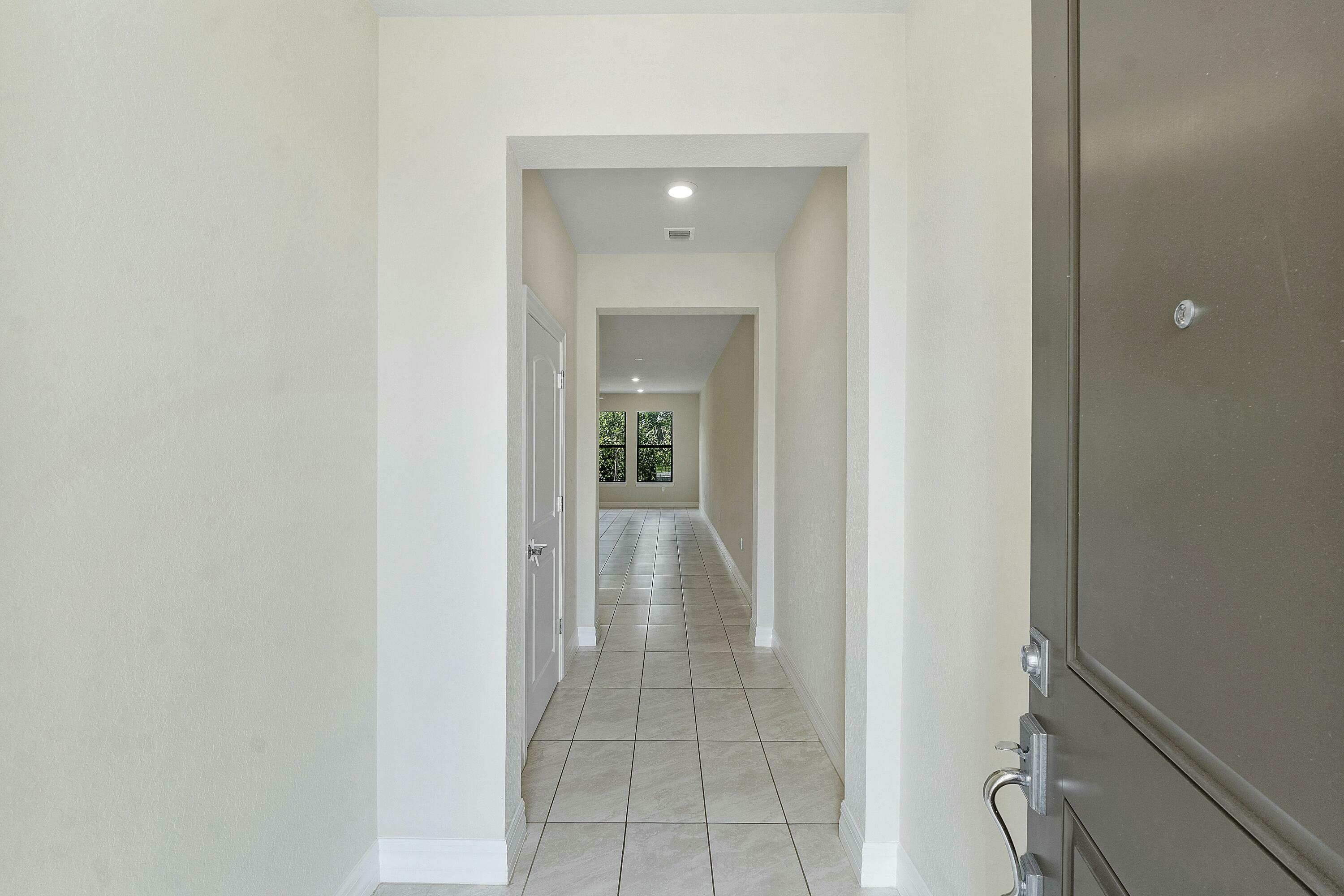Property Photo: 4853 Chantilly Road FL 33467