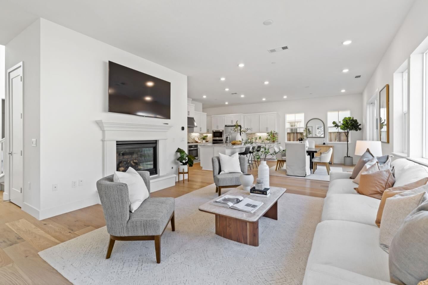 Property Photo:  109 Village Lane  CA 95066 