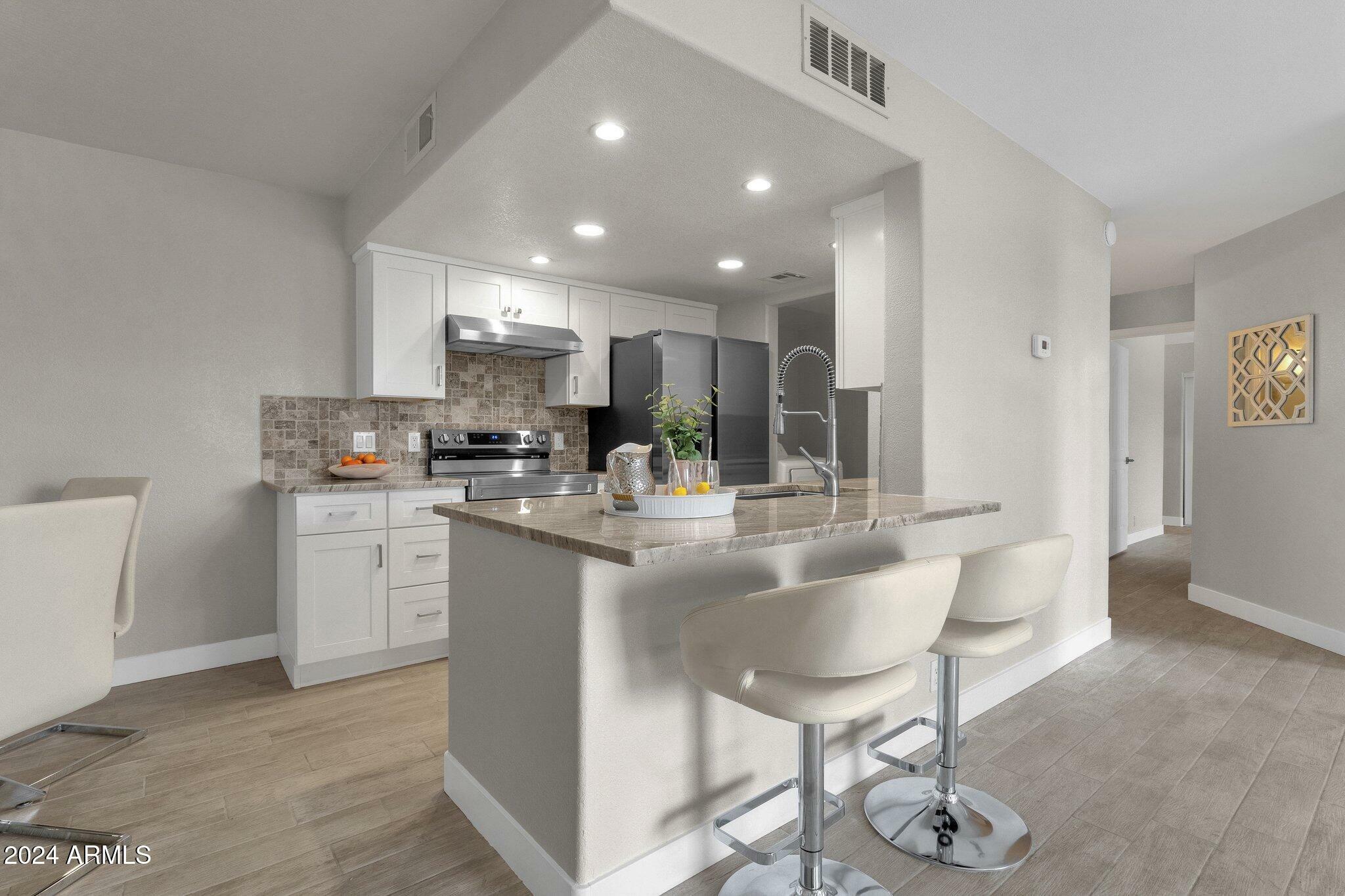 Property Photo: 14645 N Fountain Hills Boulevard 114 AZ 85268