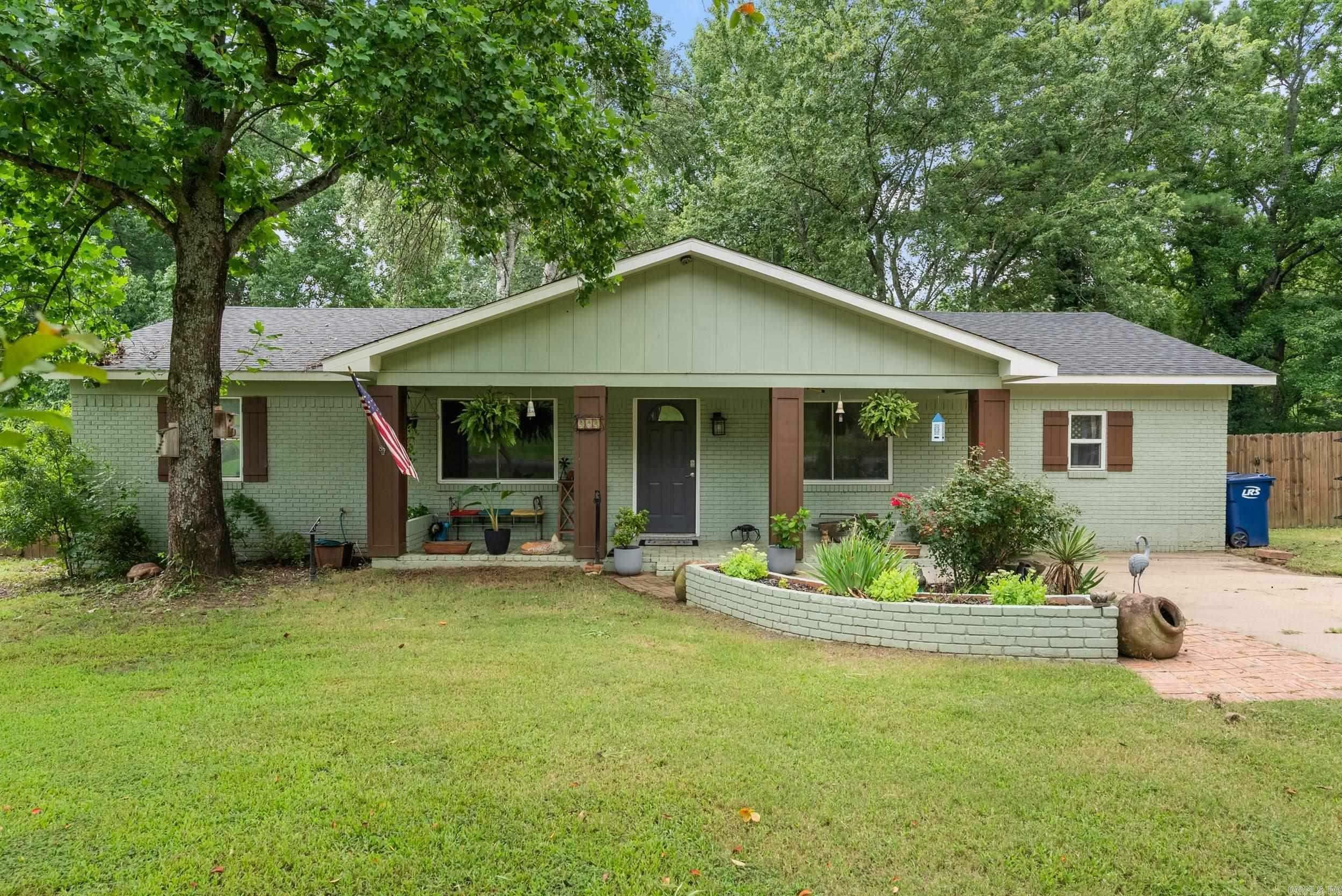 Property Photo:  303 NW 16th Street  AR 72823 