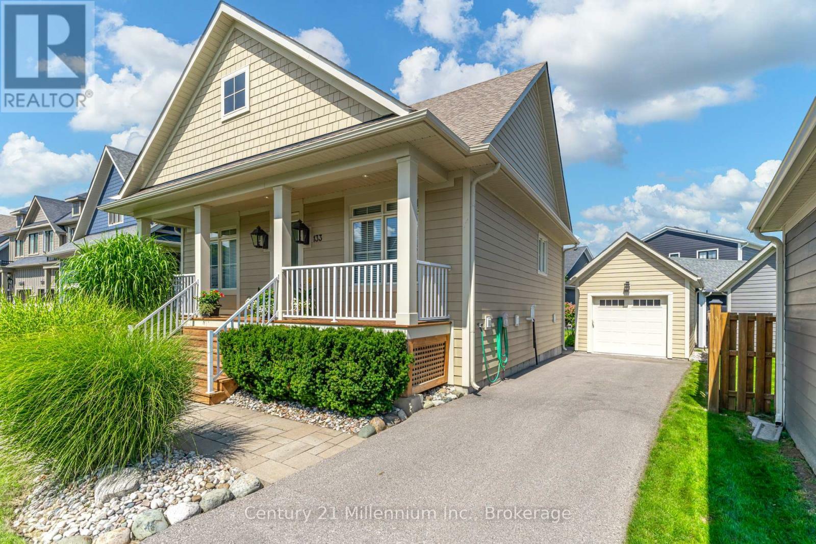 Property Photo:  133 Yellow Birch Crescent  ON L9T 0L5 