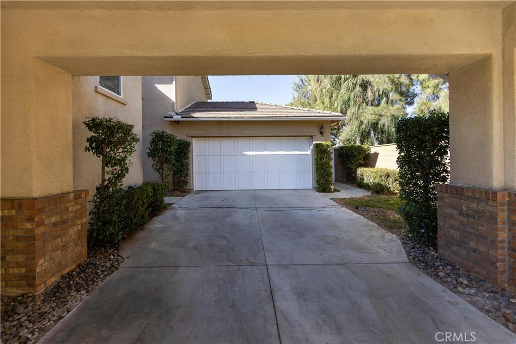 Property Photo:  39707 Cambridge Place  CA 92591 