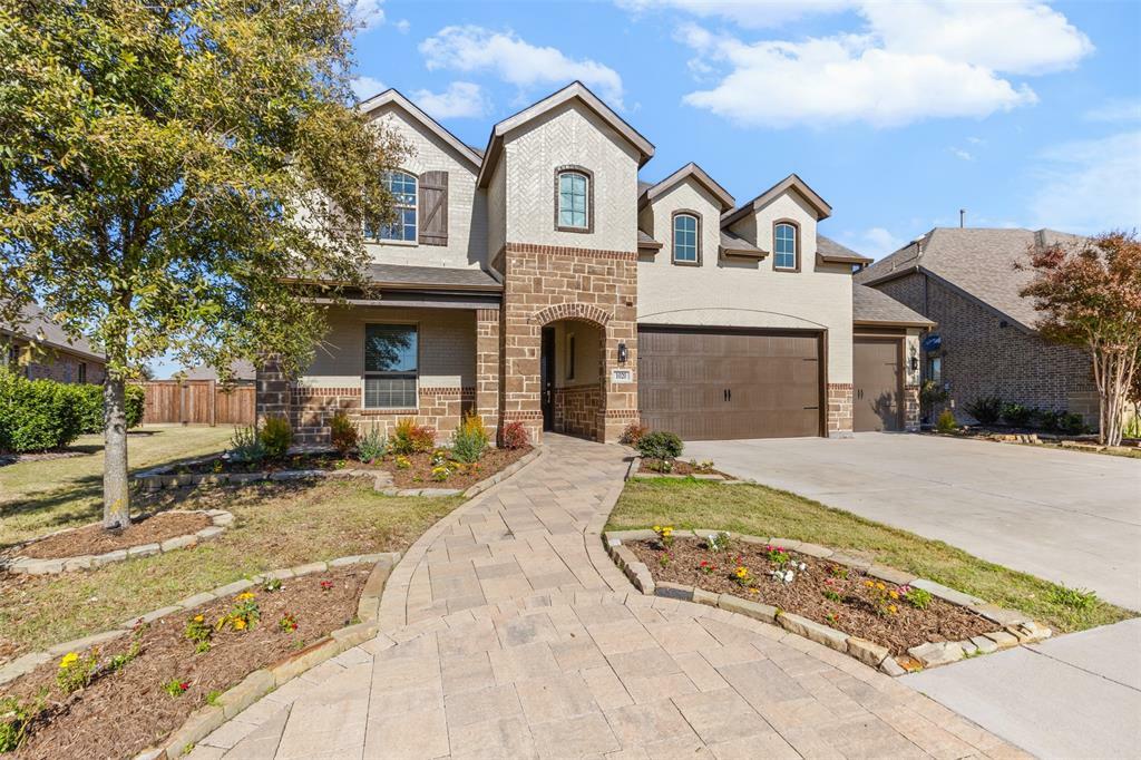 Property Photo:  1020 Hoxton Lane  TX 75126 