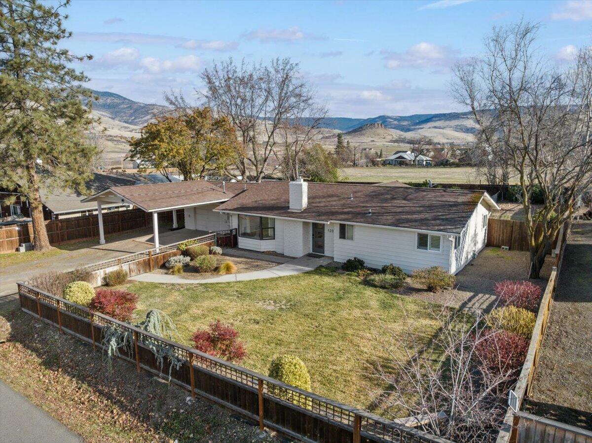 120 Clay Street  Ashland OR 97520 photo
