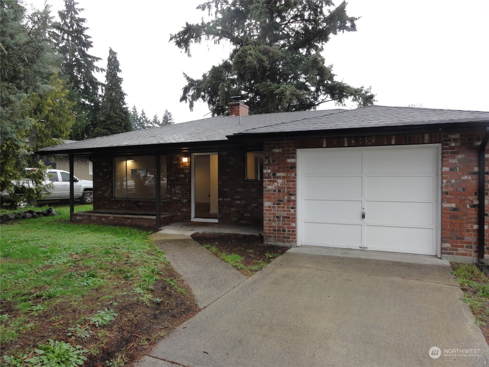 Property Photo:  214  163rd Street Ct E  WA 98445 