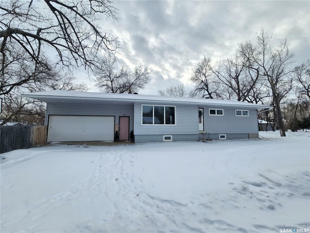 433 Floren Street  Radville SK S0C 2G0 photo