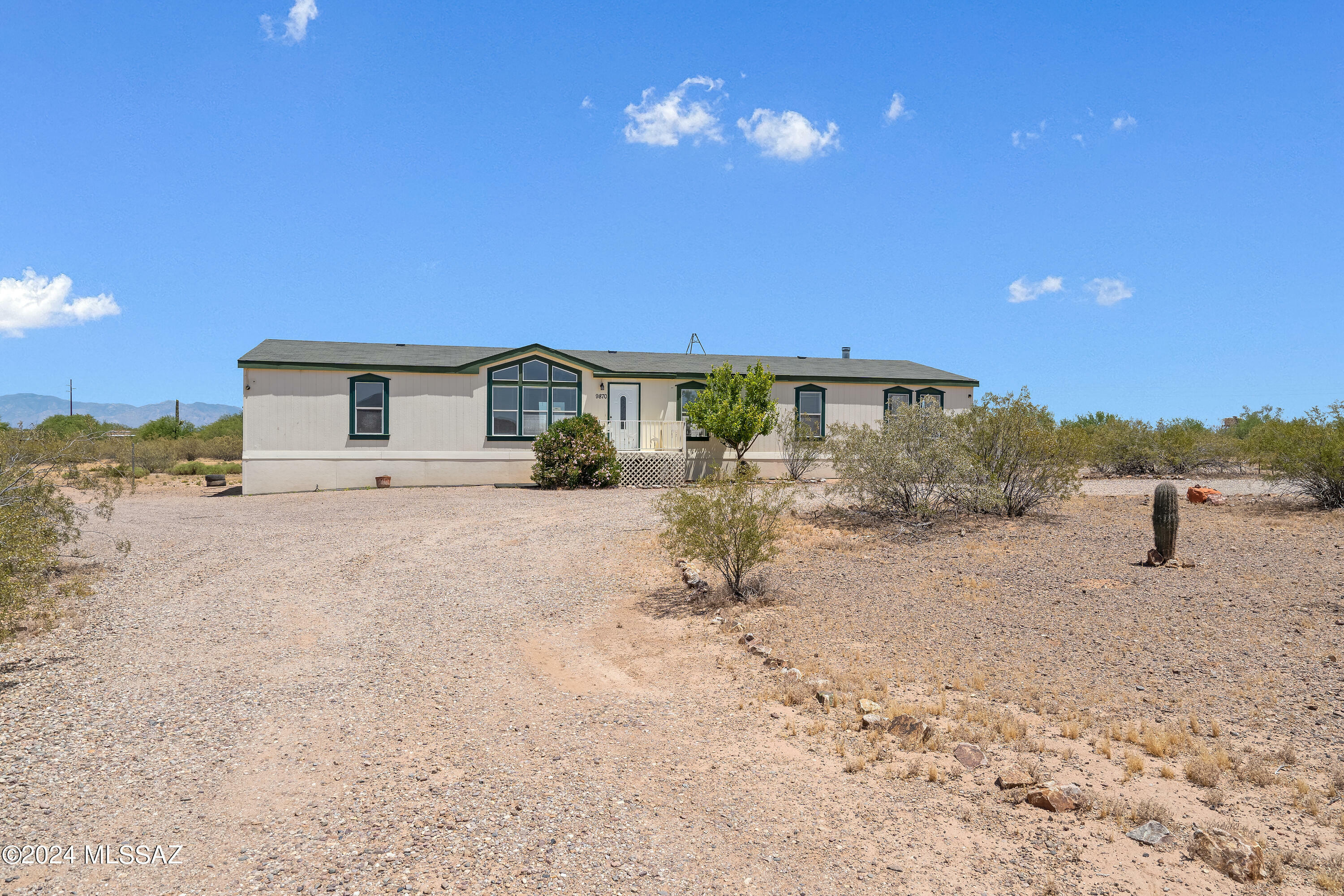 Property Photo:  9870 N Sooner Lane  AZ 85653 