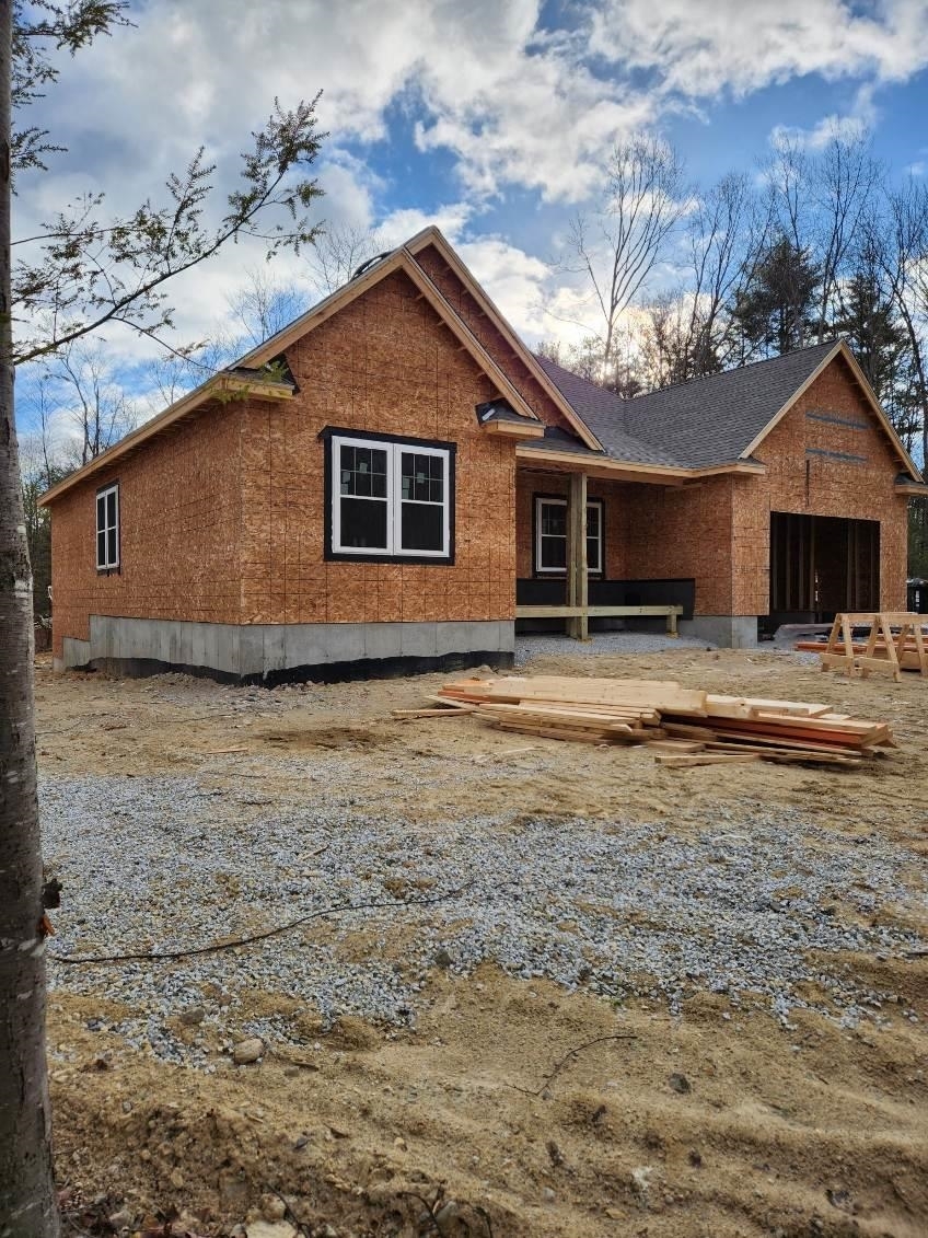 Property Photo:  35 Reed Road  NH 03873 