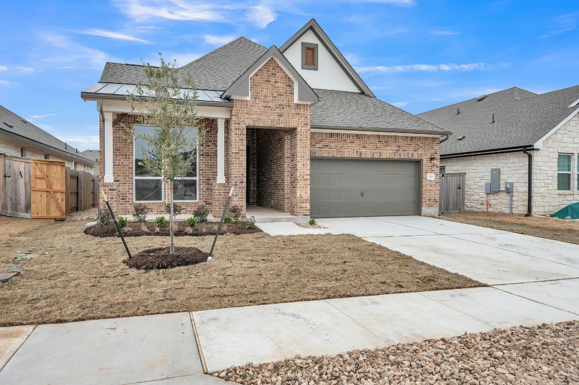 Property Photo:  325 Crescent Heights Drive  TX 78628 