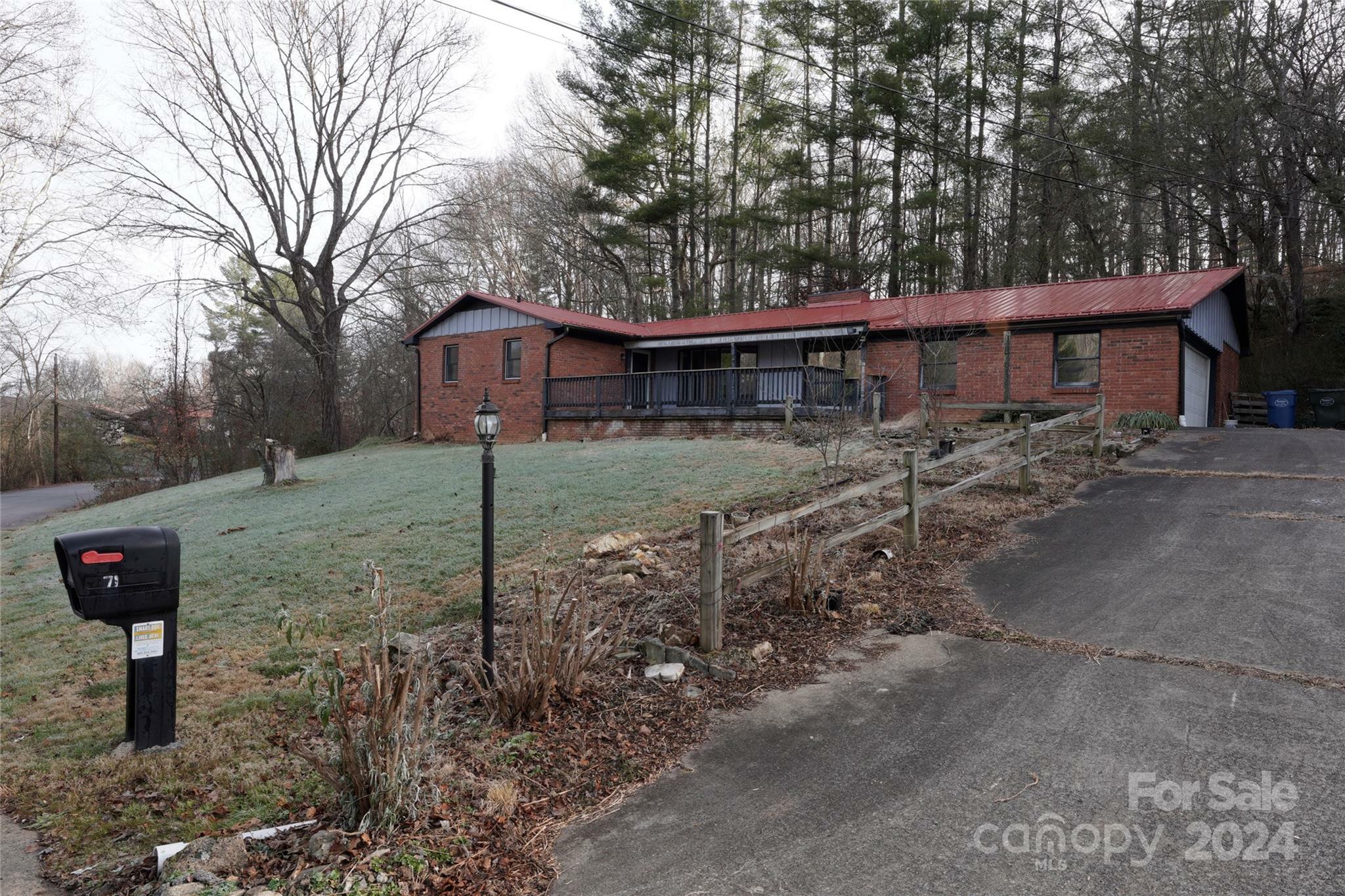 Property Photo:  71 Auburn Park Drive  NC 28786 